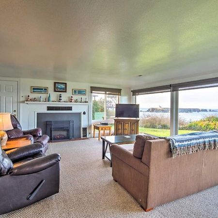 Cliffside Lighthouse Beach Home With Ocean View Кус Бей Екстериор снимка