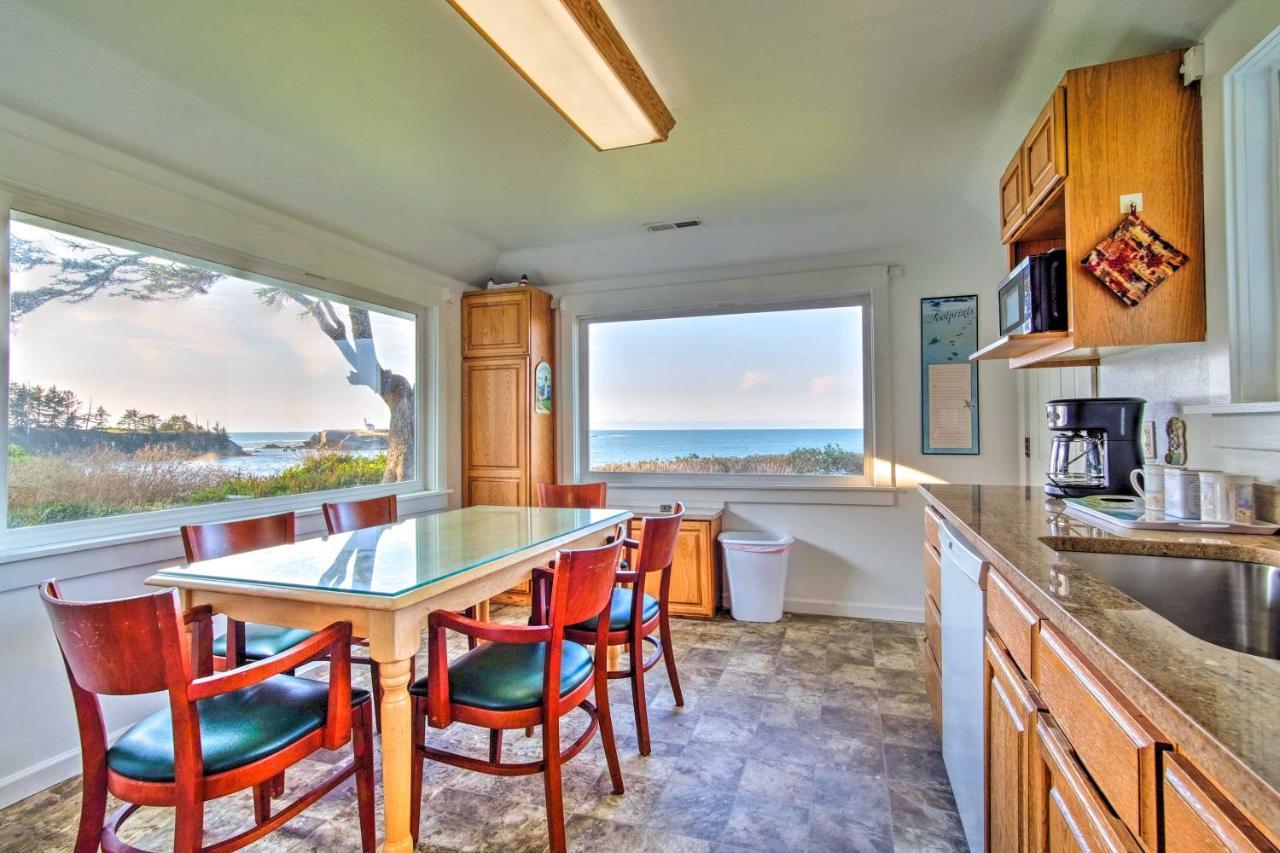 Cliffside Lighthouse Beach Home With Ocean View Кус Бей Екстериор снимка